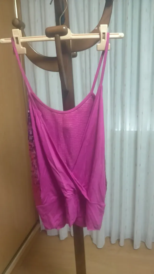 Top fiesta lentejuelas fucsia