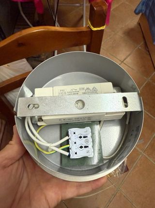 Lampadario LED moderno grigio