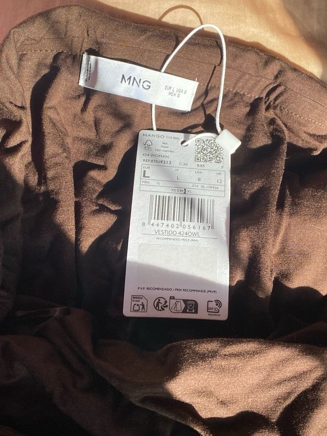 Vestido largo marrón sin tirantes