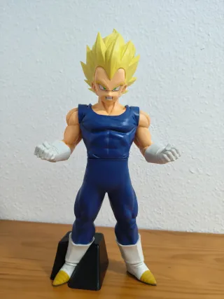 Figura Vegeta Super Saiyan Grandista 26cm.