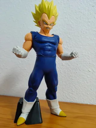 Figura Vegeta Super Saiyan Grandista 26cm.