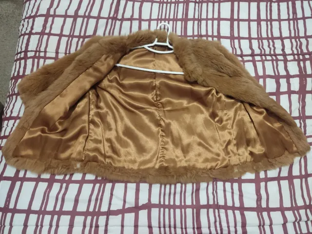 Chaquetón de piel marrón