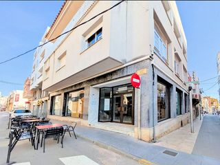 Local comercial en alquiler en Centro en Alcanar