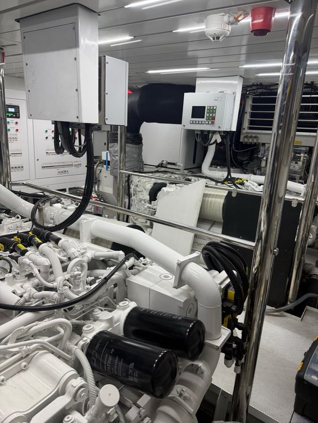 TRASLADO DE EMBARCACIONES / BOAT TRÀNSFER