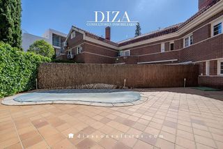 Chalet en alquiler en La Florida - El Plantío en Madrid