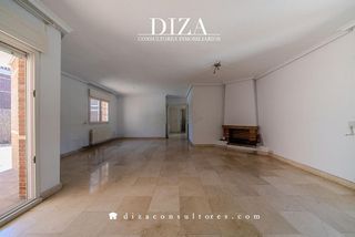 Chalet en alquiler en La Florida - El Plantío en Madrid