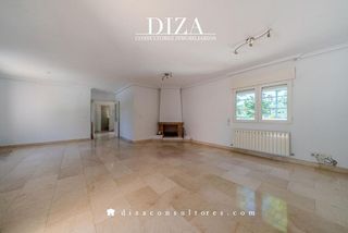 Chalet en alquiler en La Florida - El Plantío en Madrid