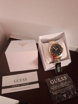 Reloj Guess Perry Oro y Plata