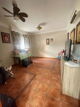 Casa adosada en venta en Marchena