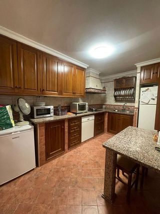 Casa adosada en venta en Marchena