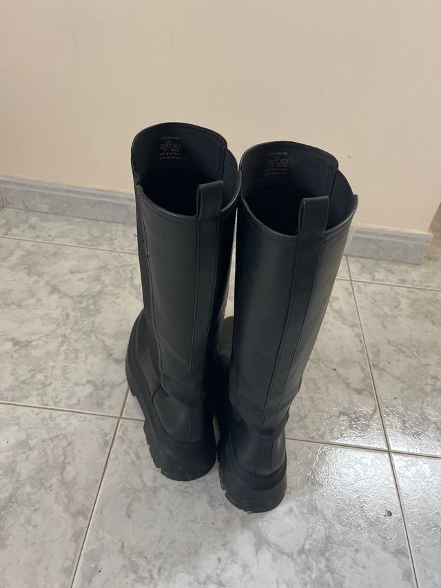 Botas altas de piel negras con mucha plataplatafor