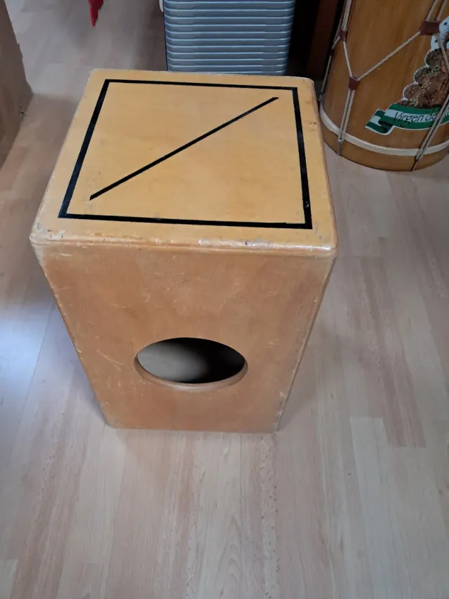 Caja Flamenca [ NO ESTAFADORES ]