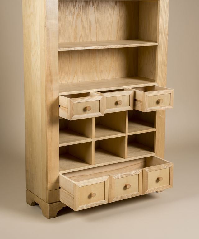 Librería biblioteca con cajones
