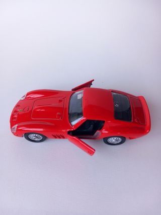 Ferrari Maisto 1/38. Precio por unidad.