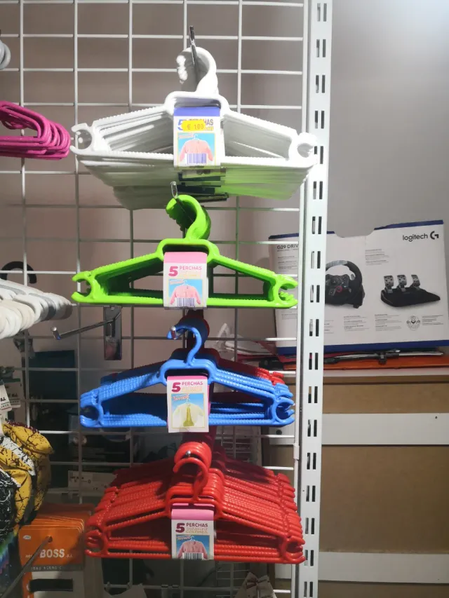 Pack 5 Perchas Infantiles Blancas y Colores