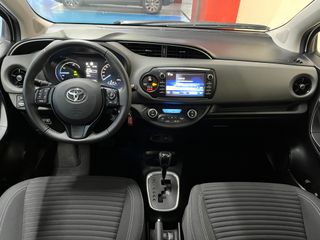 TOYOTA YARIS AUTOMATICO HYBRID 2020