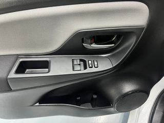 TOYOTA YARIS AUTOMATICO HYBRID 2020