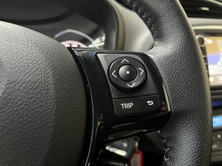 TOYOTA YARIS AUTOMATICO HYBRID 2020