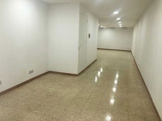 Local comercial en alquiler en Sant Esteve Sesrovires