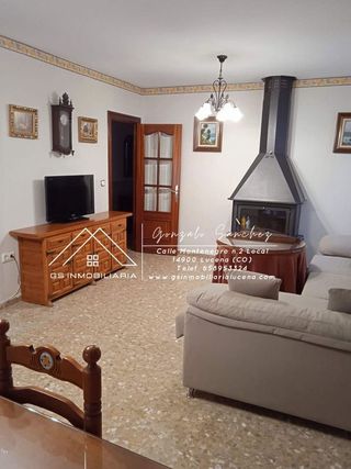 Chalet en venta en Lucena