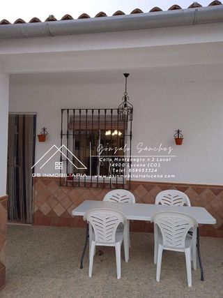 Chalet en venta en Lucena
