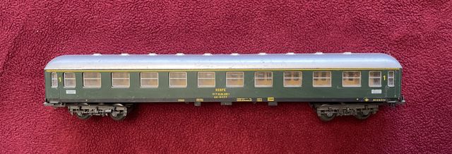 Coche Viajeros Renfe AA-8037 Verde Época IV