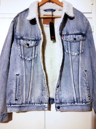 NUEVA. Cazadora Vaquera clara Borrego Levis Hombre