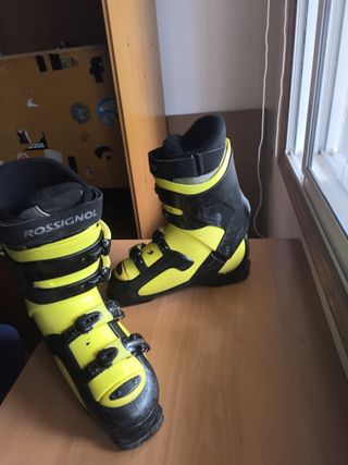 Botas de esquí Rossignol amarillas y negras