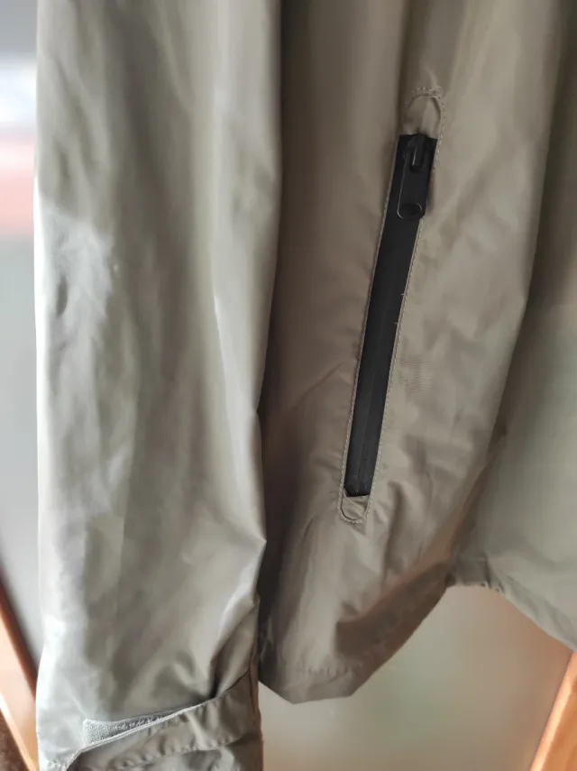 Impermeable Ecoalf Talla XL Verde Oliva/caqui.