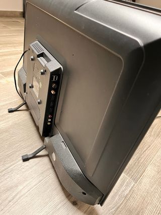 Smart Tech TV 32 HD LED 32HN01V3