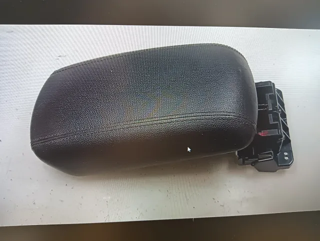 Tapa Reposabrazos Kia Carens 2017 Negro