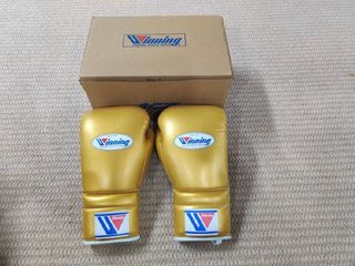 Guantes de boxeo Winning dorados