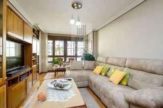 Piso en venta en Zona Teatro Campoamor en Oviedo