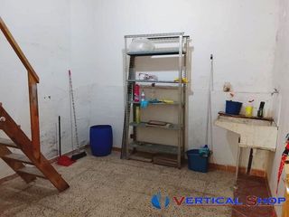 Local comercial en venta en Caudete