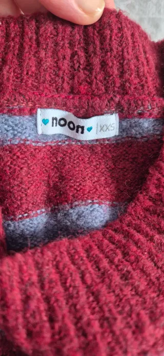 Jersey NOON rayas azul grisáceo y rojo. Talla XXS