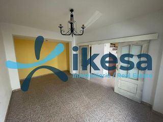 Casa adosada en venta en Gerena