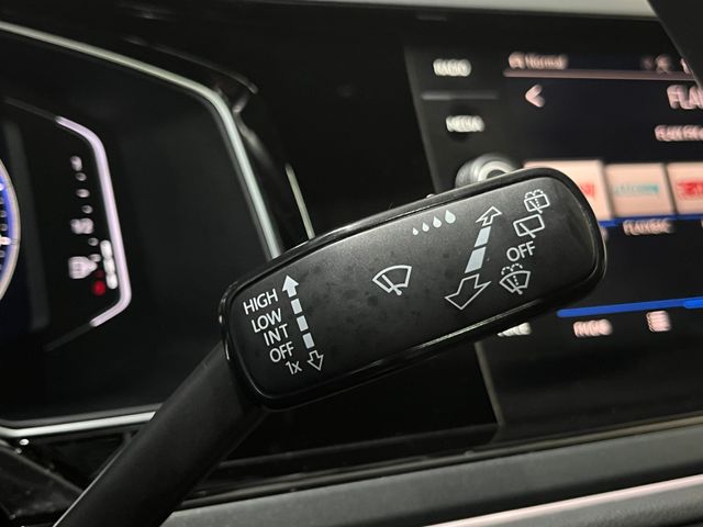 VOLKSWAGEN TAIGO R-LINE CON TECHO SOLAR 2022