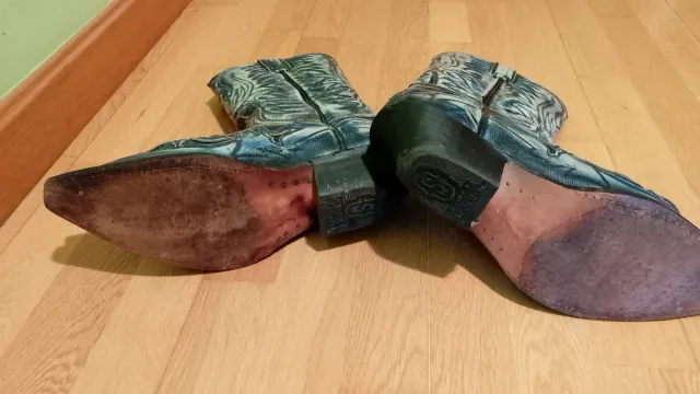 Botas de cuero.Marca SENDRA. Número 42_43.Ver foto