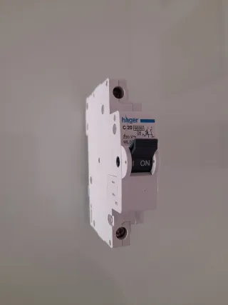 Interruptor automático Hager C20