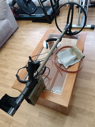 Detector metales RELIC HAWK  de Minelab.