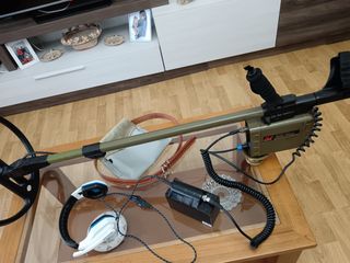 Detector metales RELIC HAWK  de Minelab.