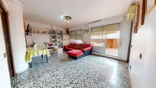 Ático en venta en Elda