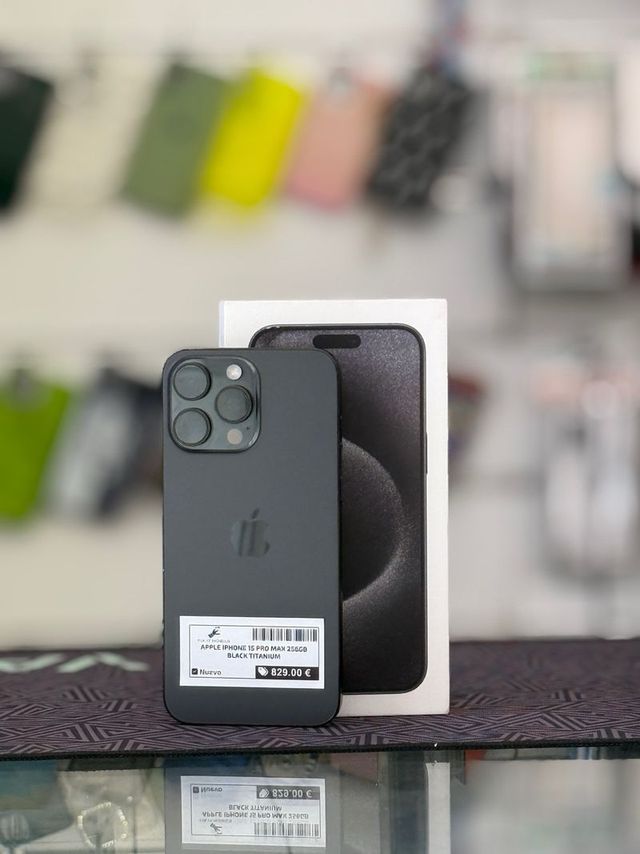 Apple iPhone 15 Pro Max 256GB - Preto