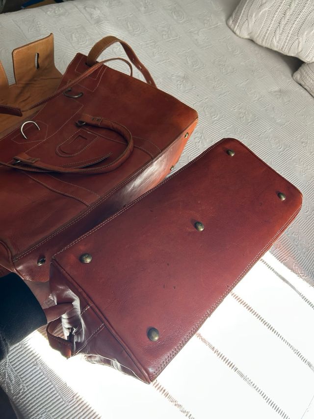 Maletas Vintage de mano en cuero marrón