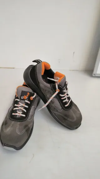 Zapatos de seguridad U-Power  talla 39  PZY0529