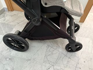 Carrito bebé Jane color gris y turquesa