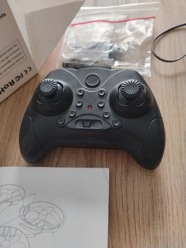 Mini Dron REDPAWZ R012