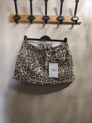 Falda pantalón estampada D62 Talla 38