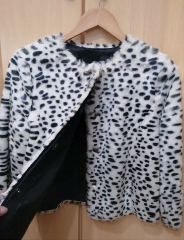 Abrigo estampado leopardo