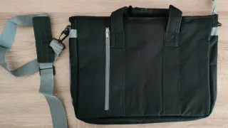 Maletín para portátil negro con correa